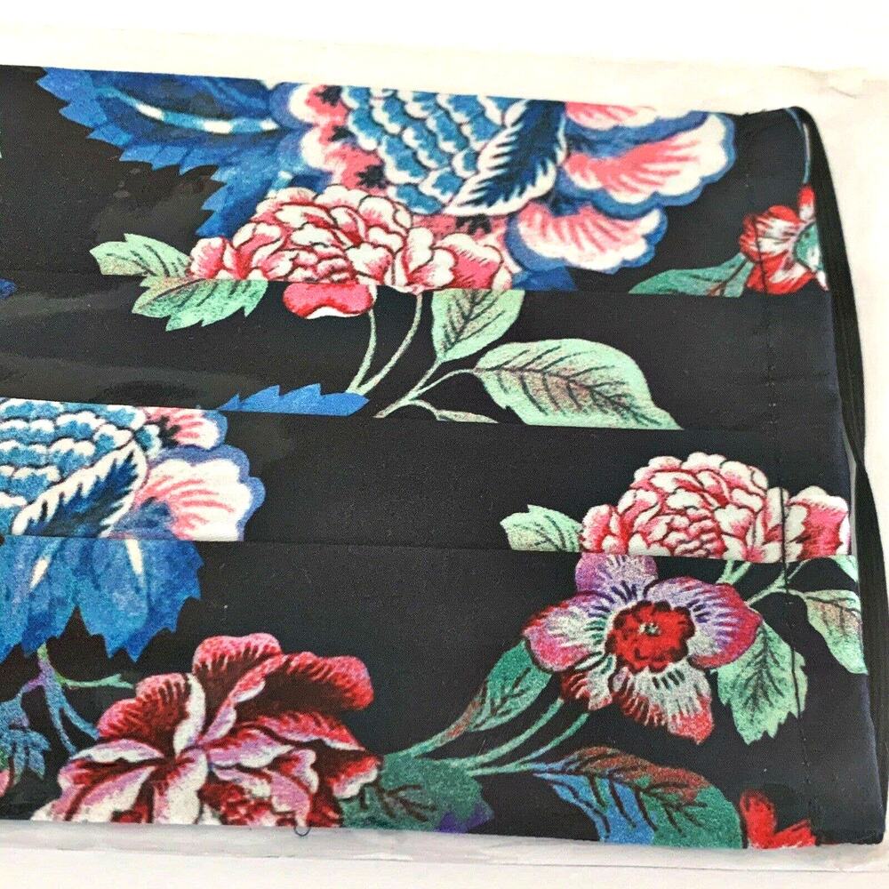 JOHNNY WAS Face Mask Designer Cotton Floral Face Mask - Picture 3 of 7